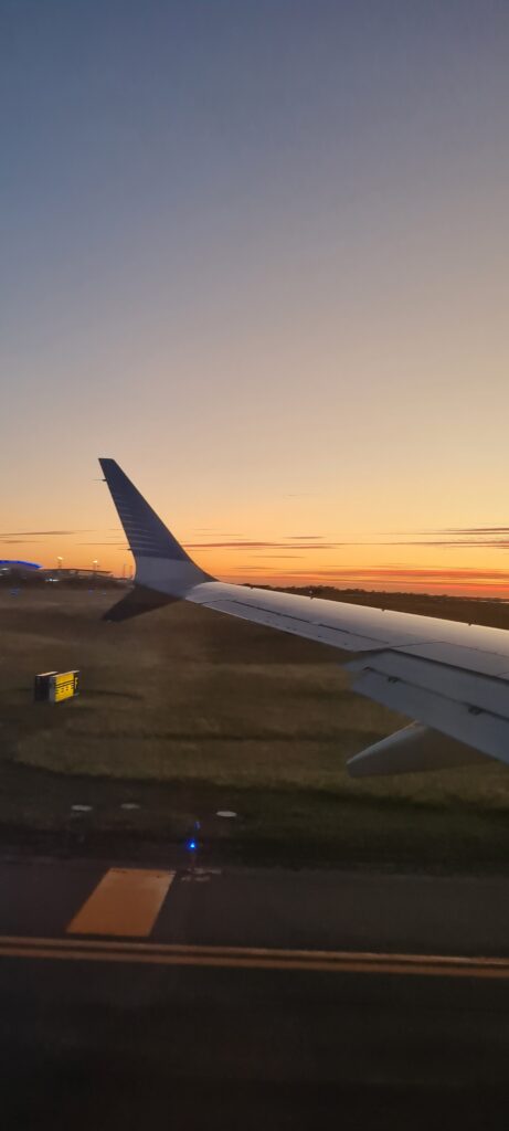 Vuelos y hospedaje. Planeando tu primer viaje internacional